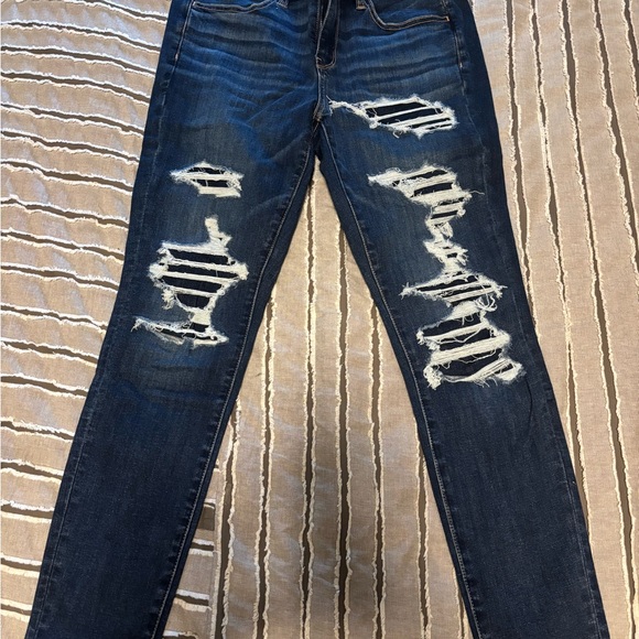 American Eagle Outfitters Denim - American Eagle Distressed Blue Jeans for Women Size 10 short